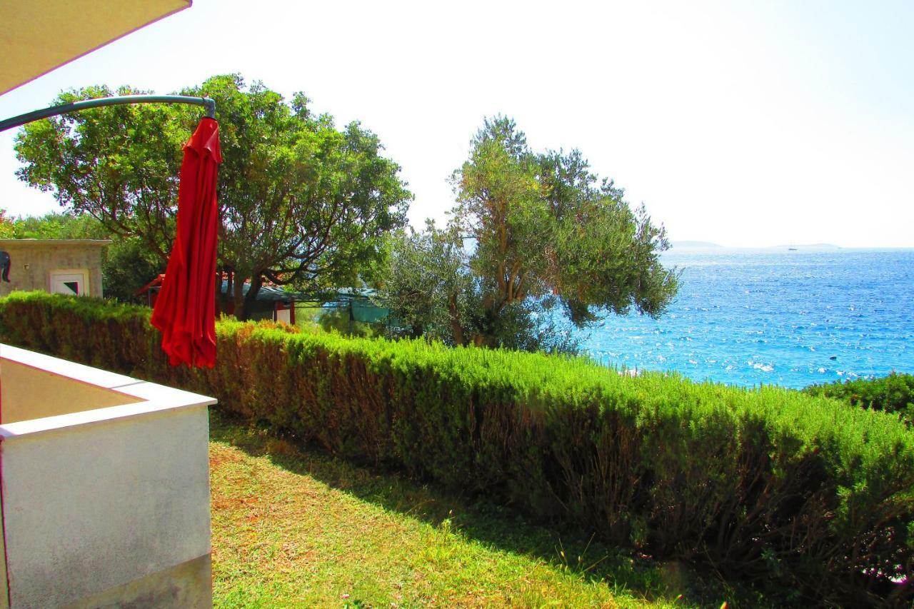 Apartments Dominika Trogir Exterior foto